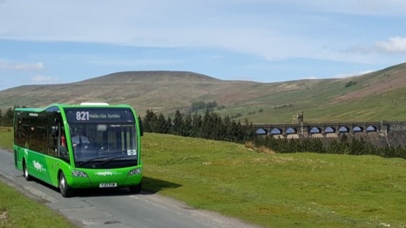 821 Bus at Scar House
